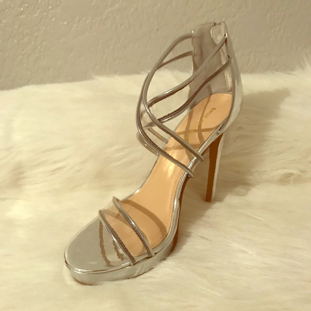🤩Silver Punch Strappy Heels